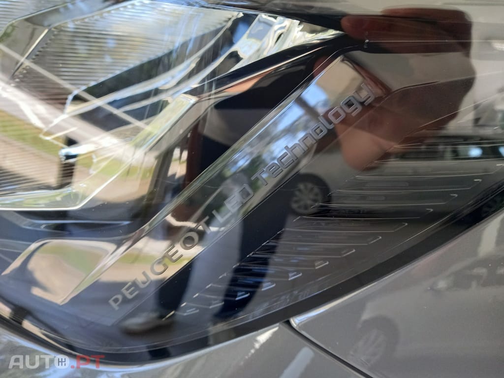 Peugeot 2008 1.2 PureTech Allure