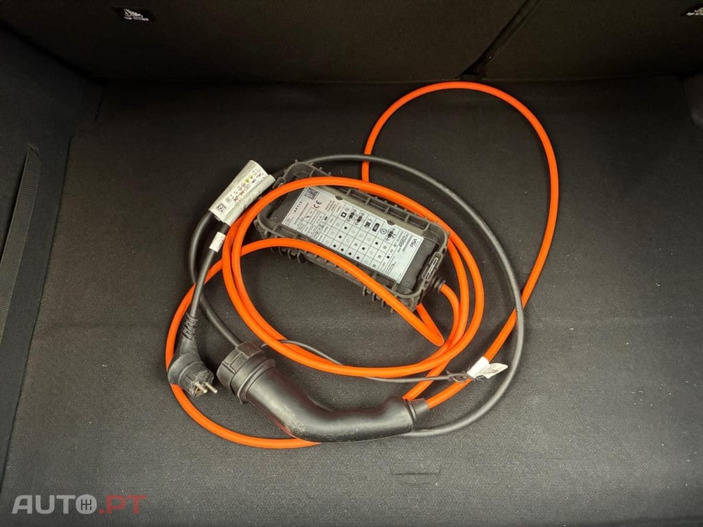 Peugeot E-208 50 kWh Roadtrip
