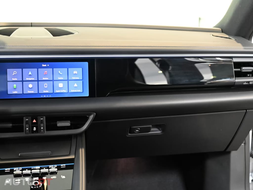 Porsche Macan 100kWh