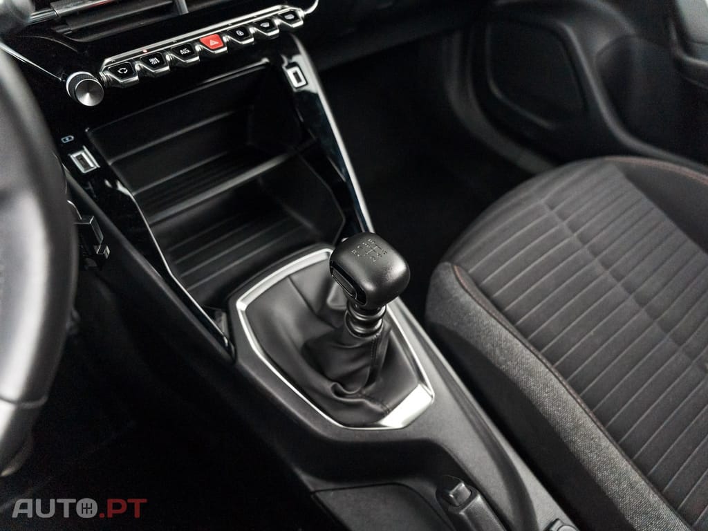 Peugeot 2008 1.2 PureTech Active Pack