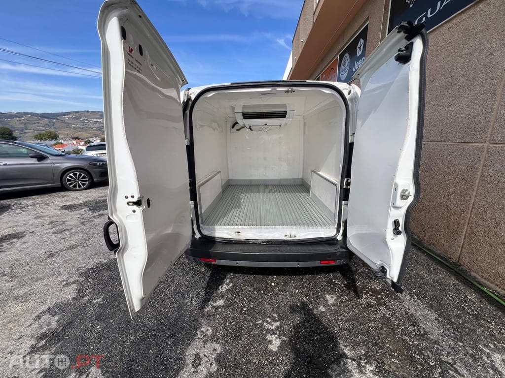 Fiat Doblo Maxi isotérmica