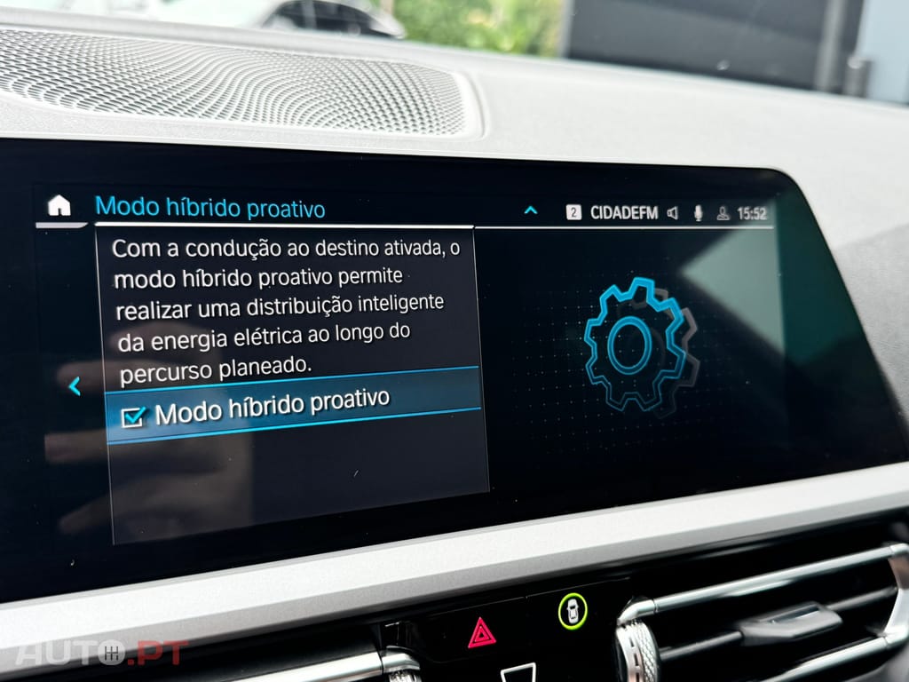 BMW 320 e Touring Auto