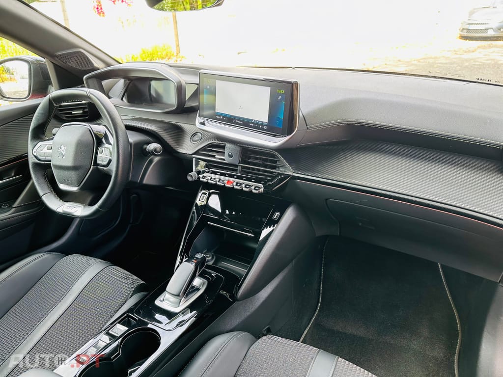 Peugeot 208 GT