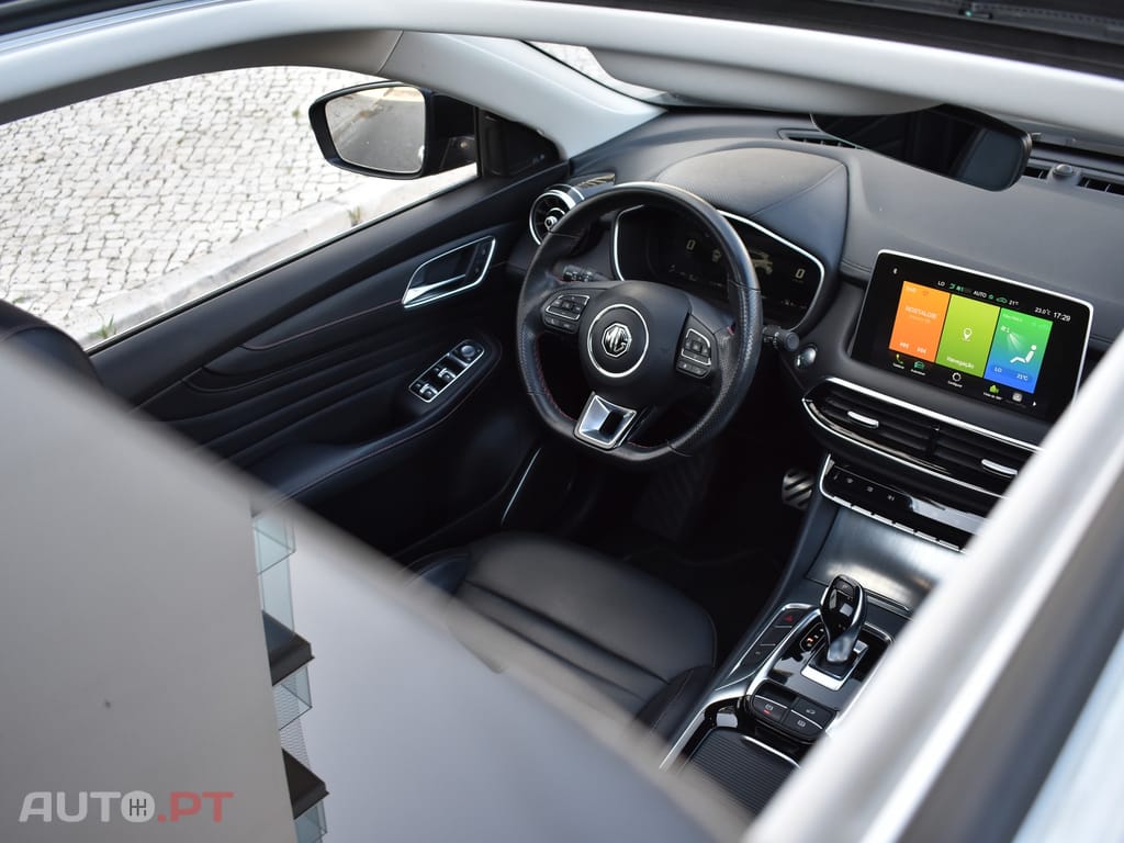 MG EHS 1.5 T-GDI Plug-in Hybrid Luxury