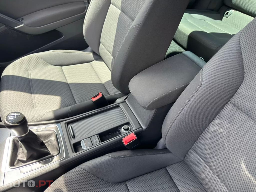 Volkswagen Golf 1.0 TSI R-Line