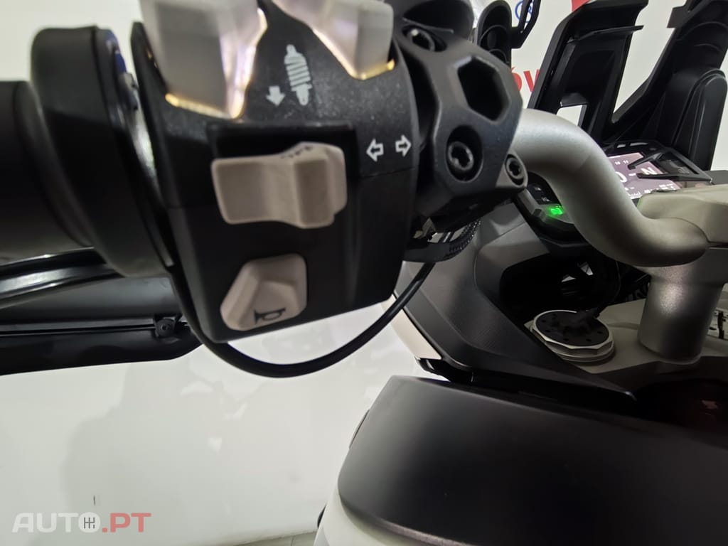 Ducati Multistrada 950 S  GP White