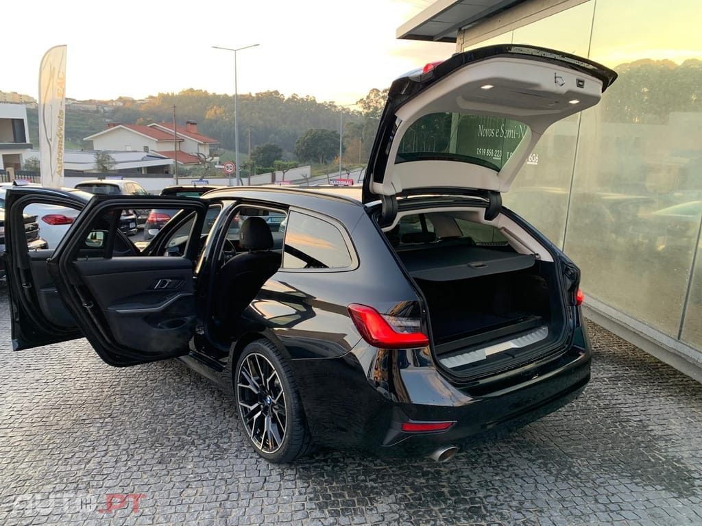 BMW 330 e Touring Line Luxury Auto