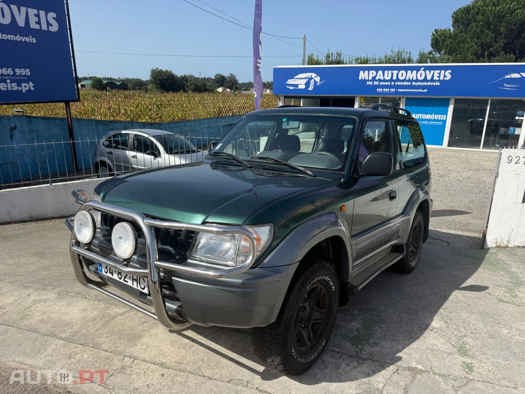 Toyota Land Cruiser 3.0 TD Pack 1 — fotografia 2