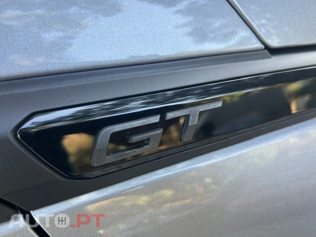 Peugeot 2008 1.2 PureTech GT EAT8 — fotografia 16