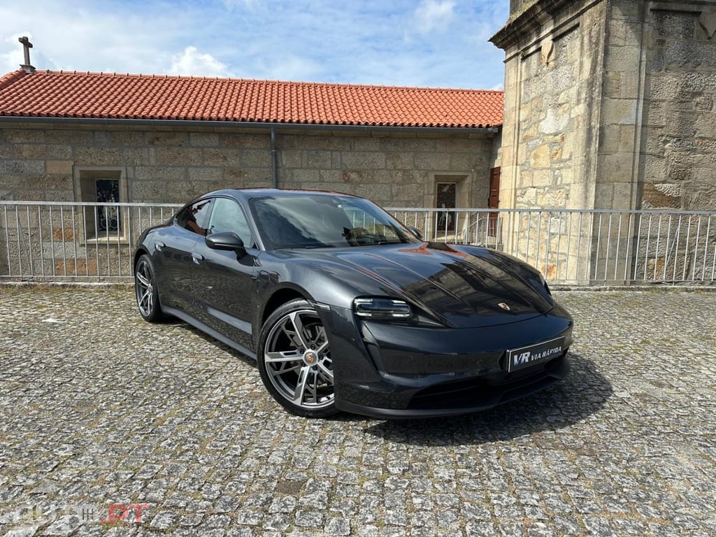 Porsche Taycan bateria Performance Plus