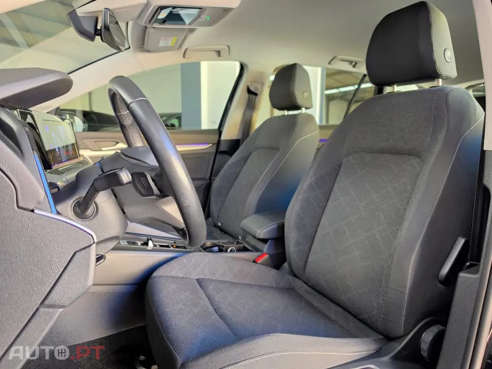 Volkswagen Golf Variant 1.0 eTSI OPF DSG Life — fotografia 17