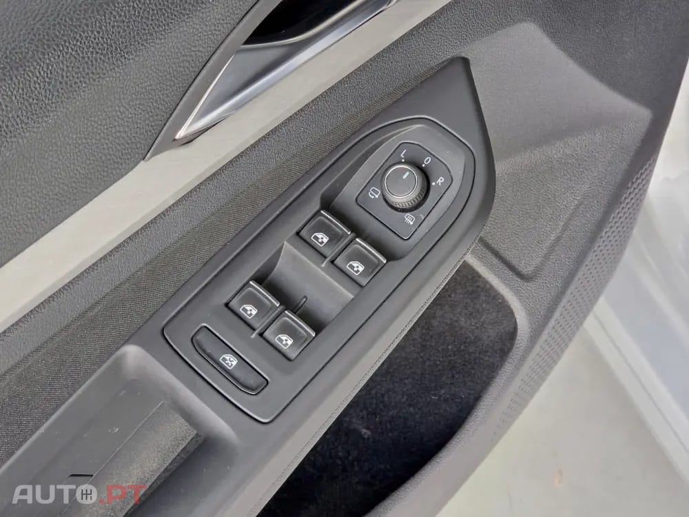 Volkswagen Golf Variant 1.0 eTSI OPF DSG Life
