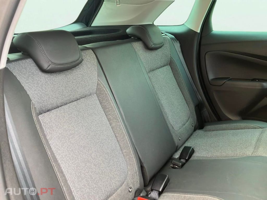 Opel Crossland 1.2 Business Edition
