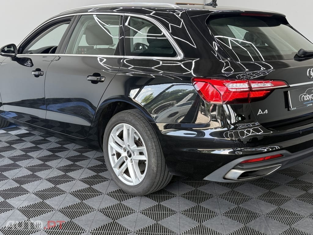 Audi A4 Avant 30 TDI Advanced S tronic — fotografia 12