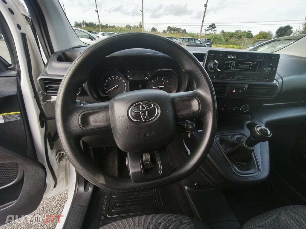 Toyota Proace City 1.5D L1 Active