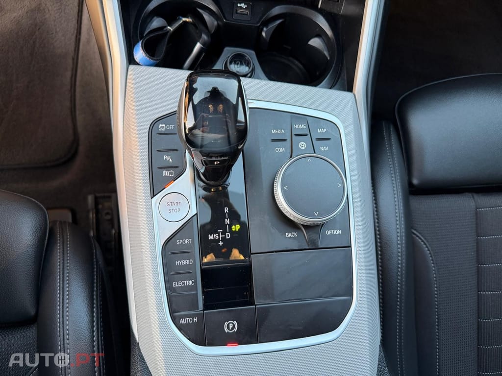 BMW 320 e Line Sport Auto