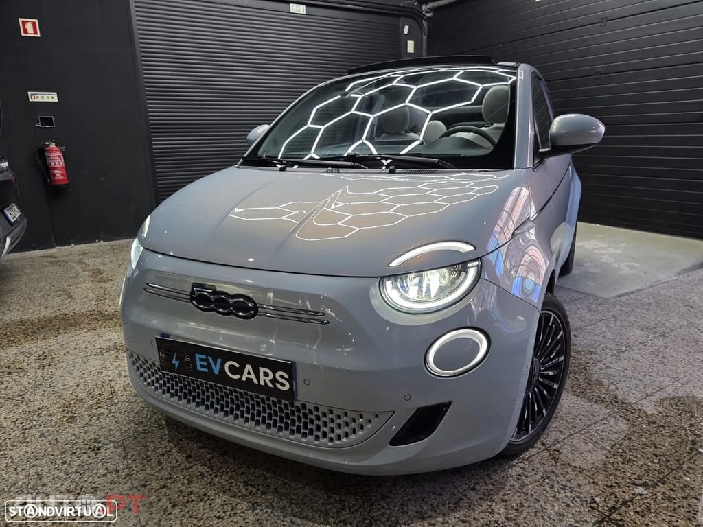 Fiat 500e La Prima