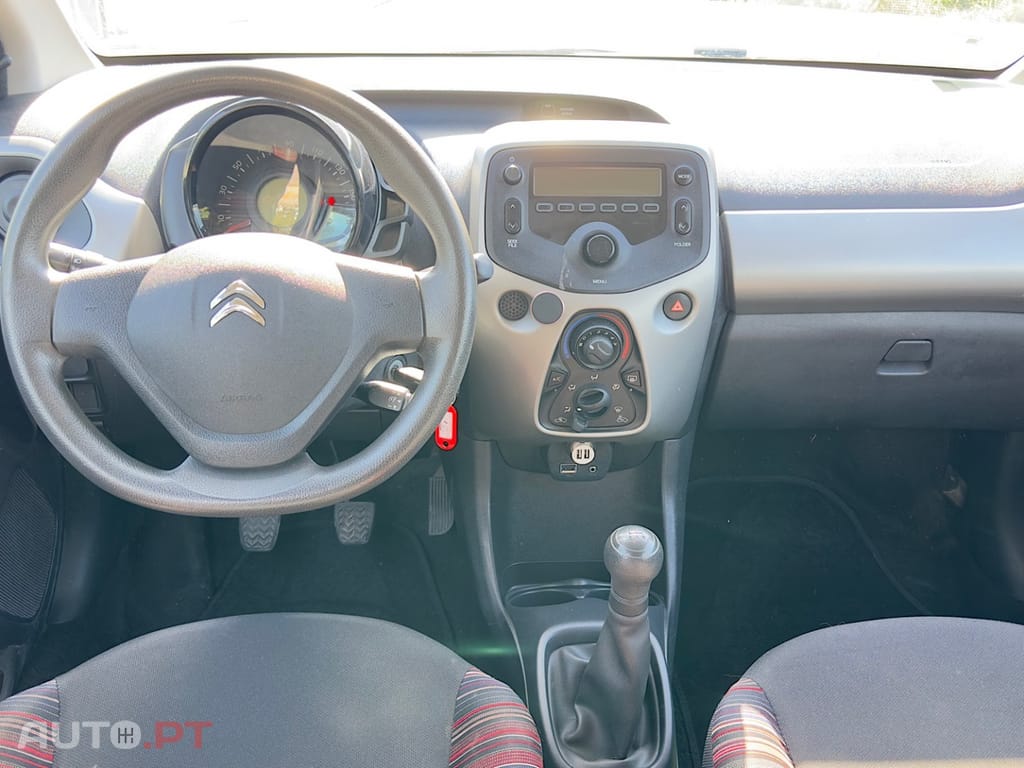 Citroen C1 1.2 VTi Shine