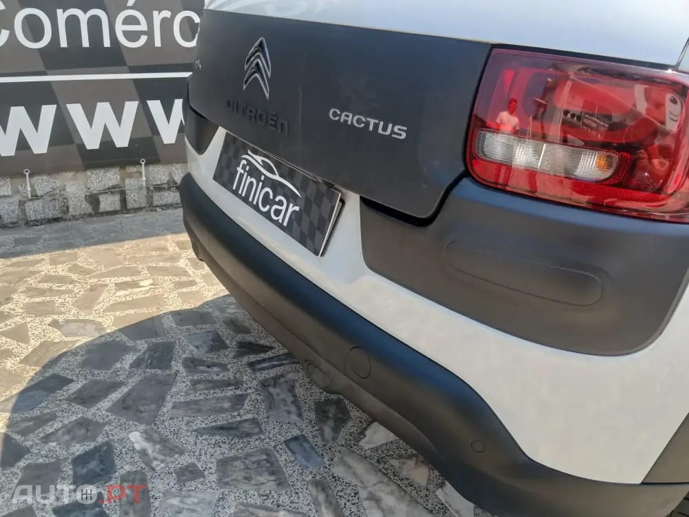 Citroen C4 Cactus Pure Tech e-THP 110 Stop&Start Shine