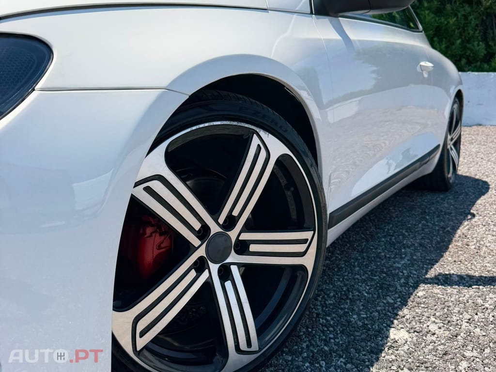 Volkswagen Scirocco 2.0 TDi Sport DSG