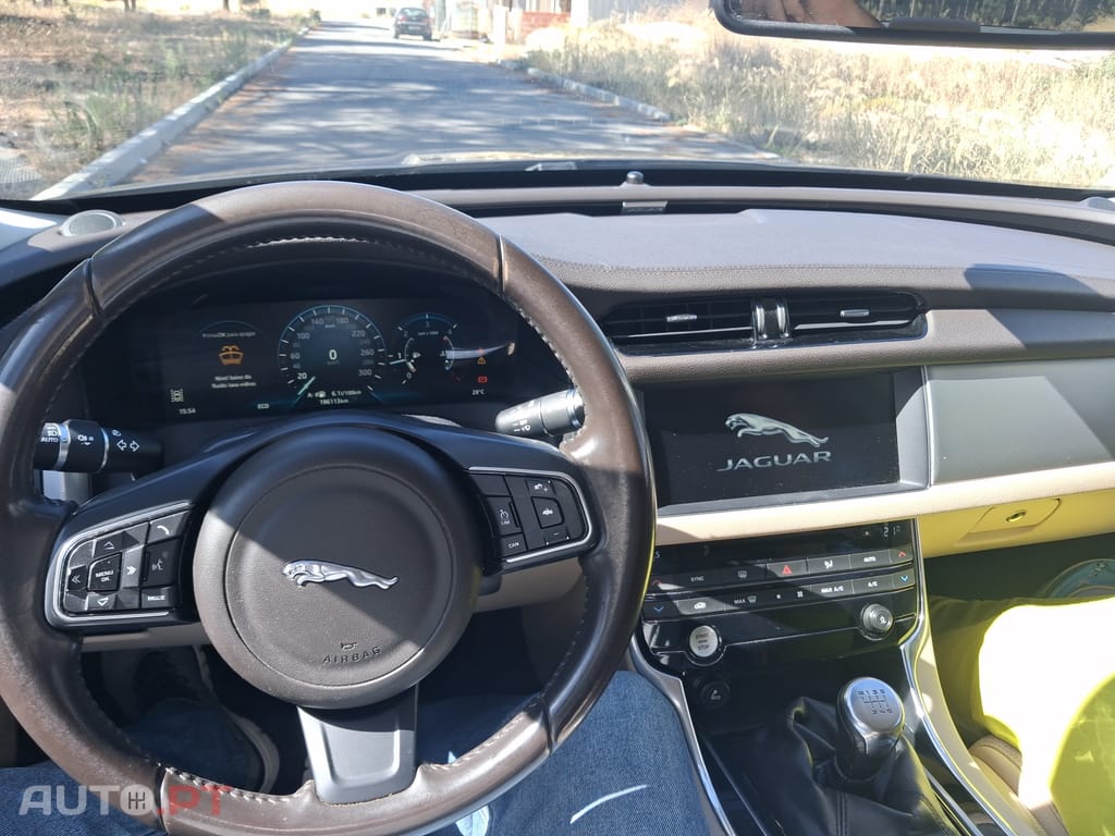 Jaguar XF 2.0 Prestige