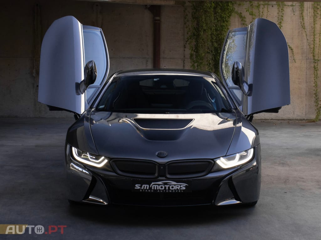 BMW i8 Standard