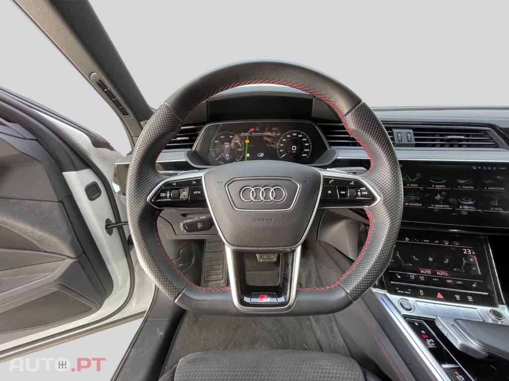 Audi Q8 E-Tron 50 quattro Edition