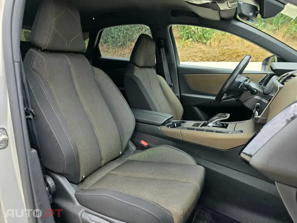 DS DS7 Crossback E-Tense Bastille+ EAT8