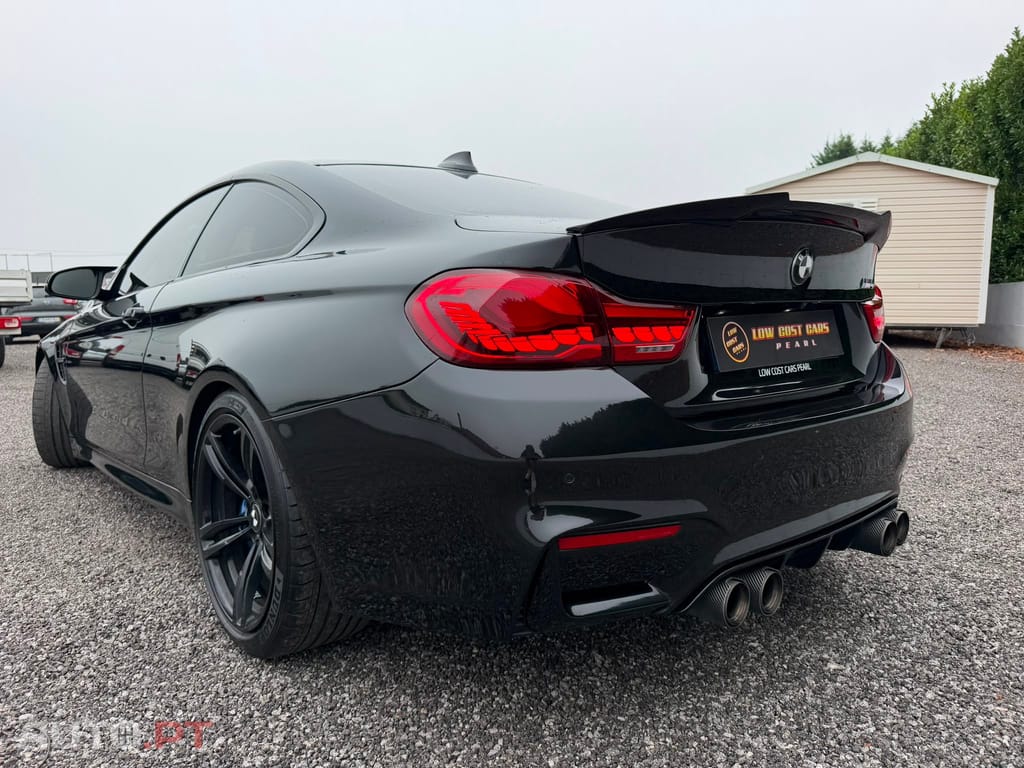 BMW M4 Auto