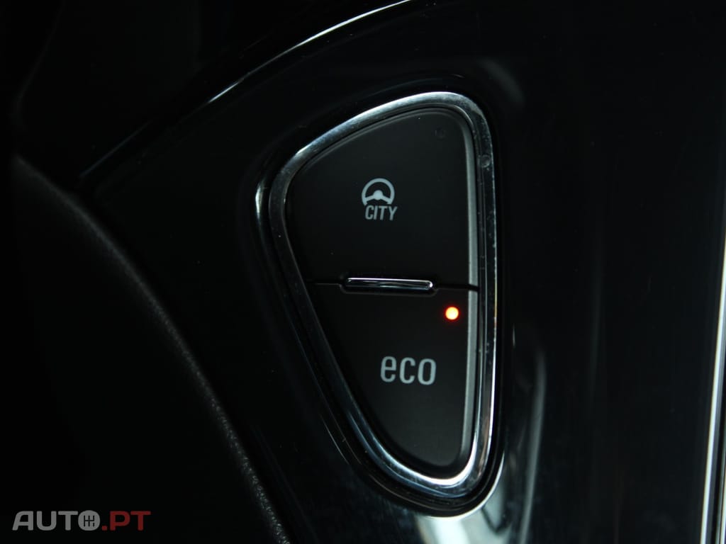 Opel Adam 1.0 T Rocks