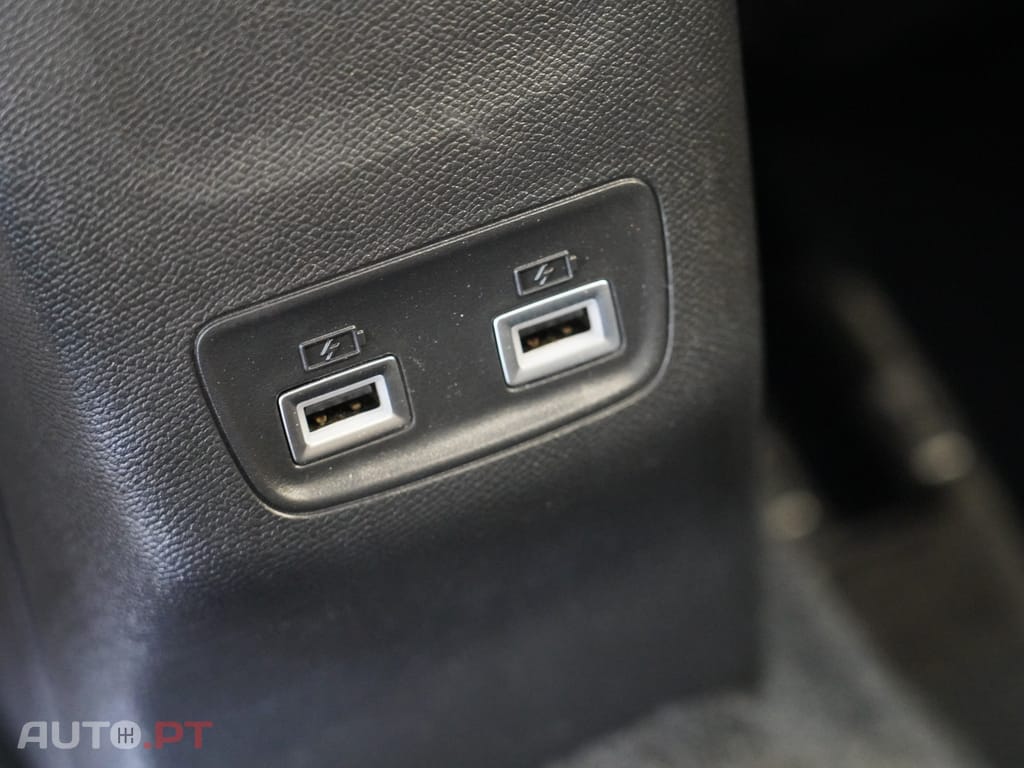 Peugeot E-208 50 kWh Active