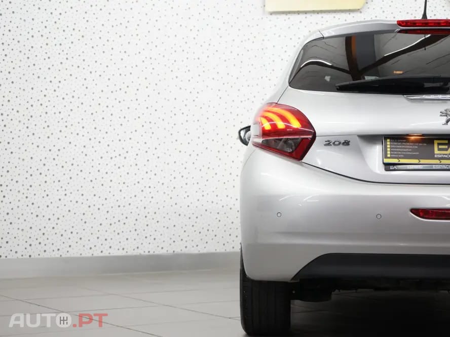 Peugeot 208 1.6 BlueHDi Active