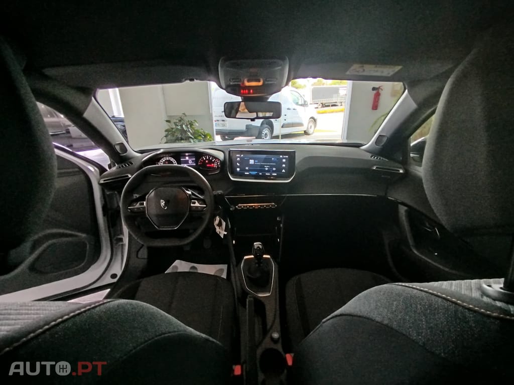 Peugeot 2008 STYLE 1.2 Puretech 100cv