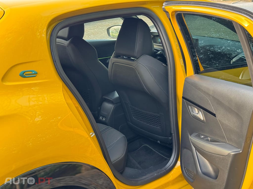 Peugeot E-208 50 kWh GT Line