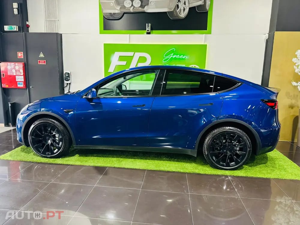 Tesla Model Y Long Range Dual Motor AWD