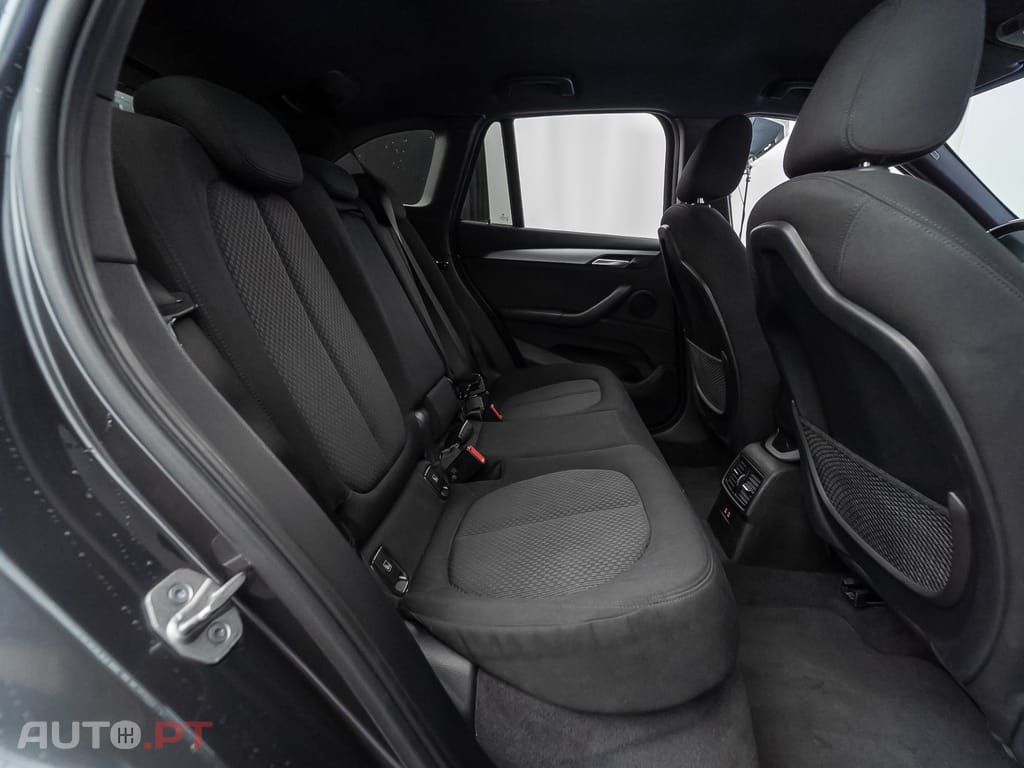 BMW X1 25 e xDrive Corporate Edition