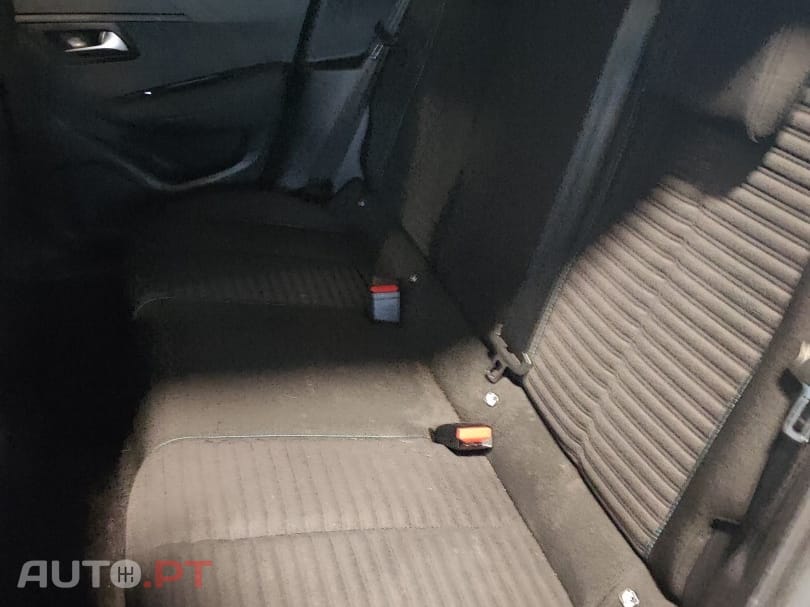 Peugeot E-208 50 kWh Style