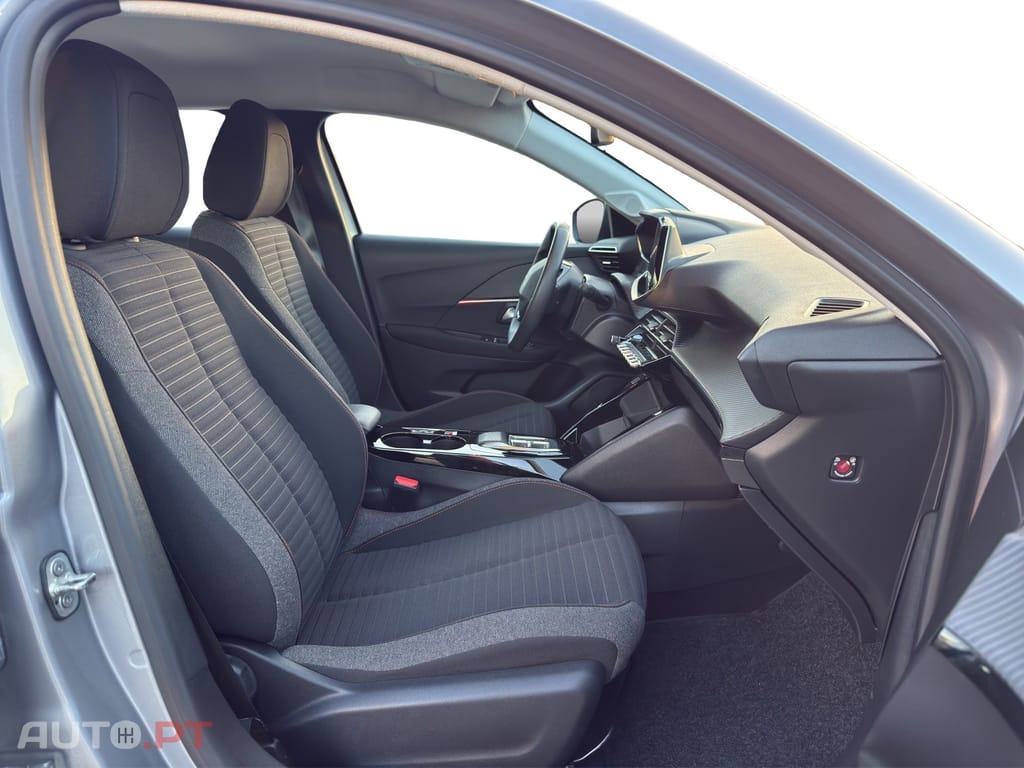 Peugeot E-208 50 kWh Active Pack