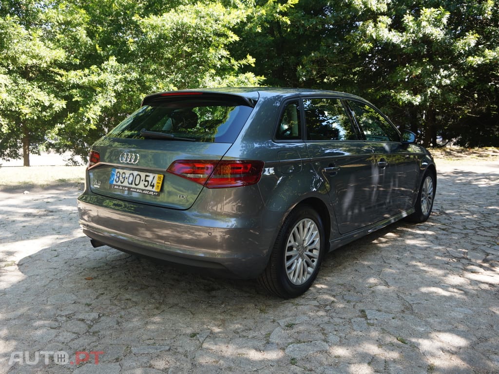Audi A3 Sportback 1.6 TDI Attraction Ultra