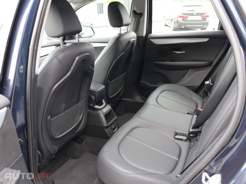 BMW 216 d Advantage