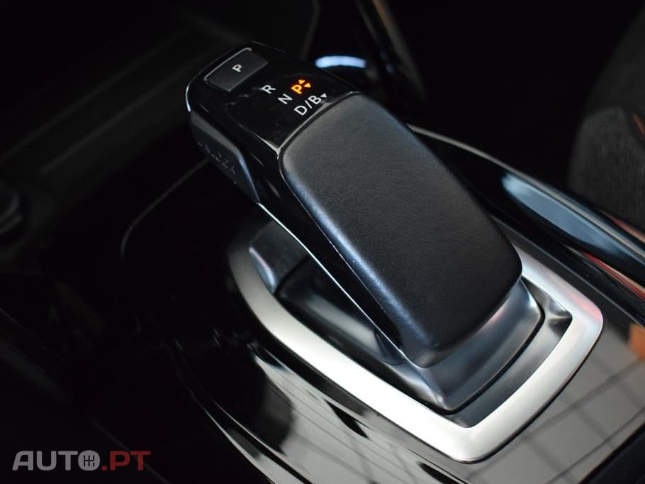 Peugeot E-208 50 kWh Active