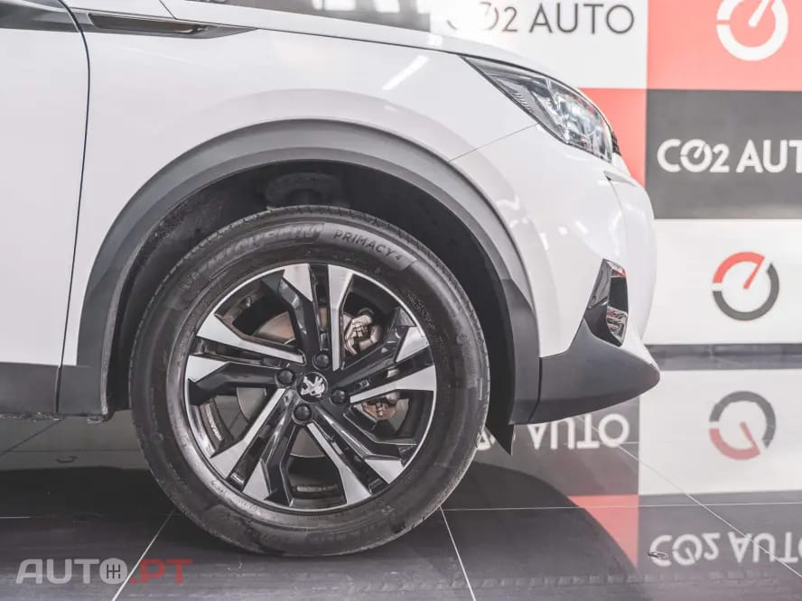 Peugeot 2008 1.5 BlueHDi Allure Pack EAT8