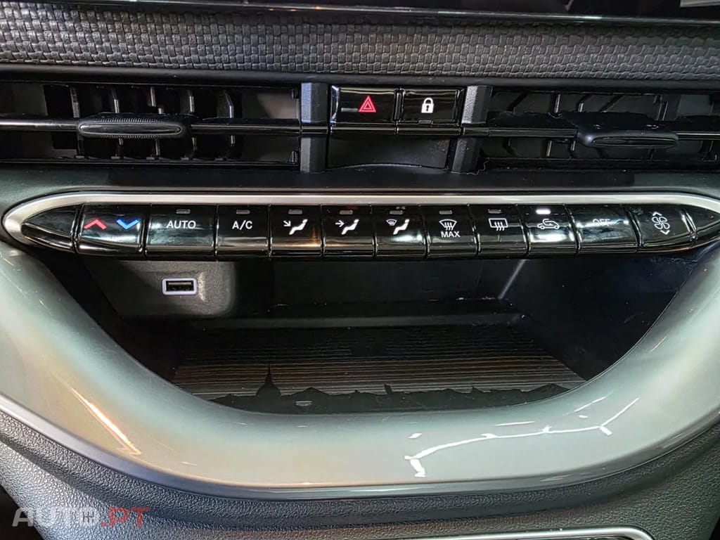 Fiat 500e La Prima