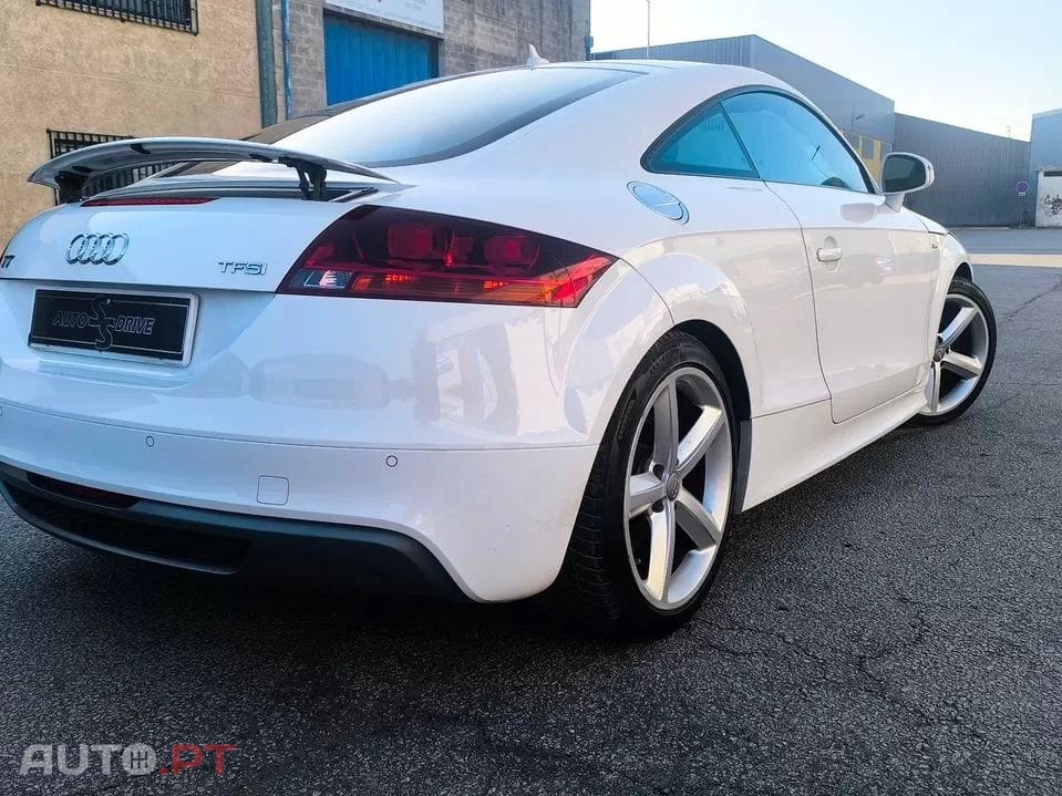 Audi TT 1.8 TFSI S-line