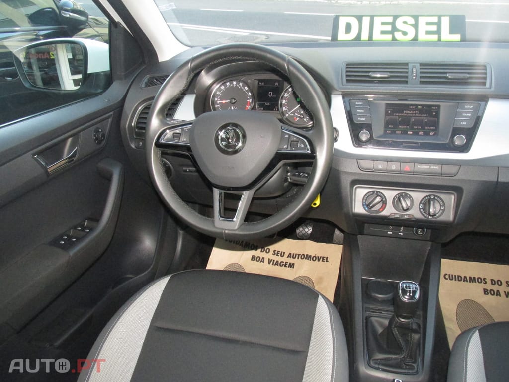 Skoda Fabia Diesel 1.4 TDi 105cv Só 22.000KM