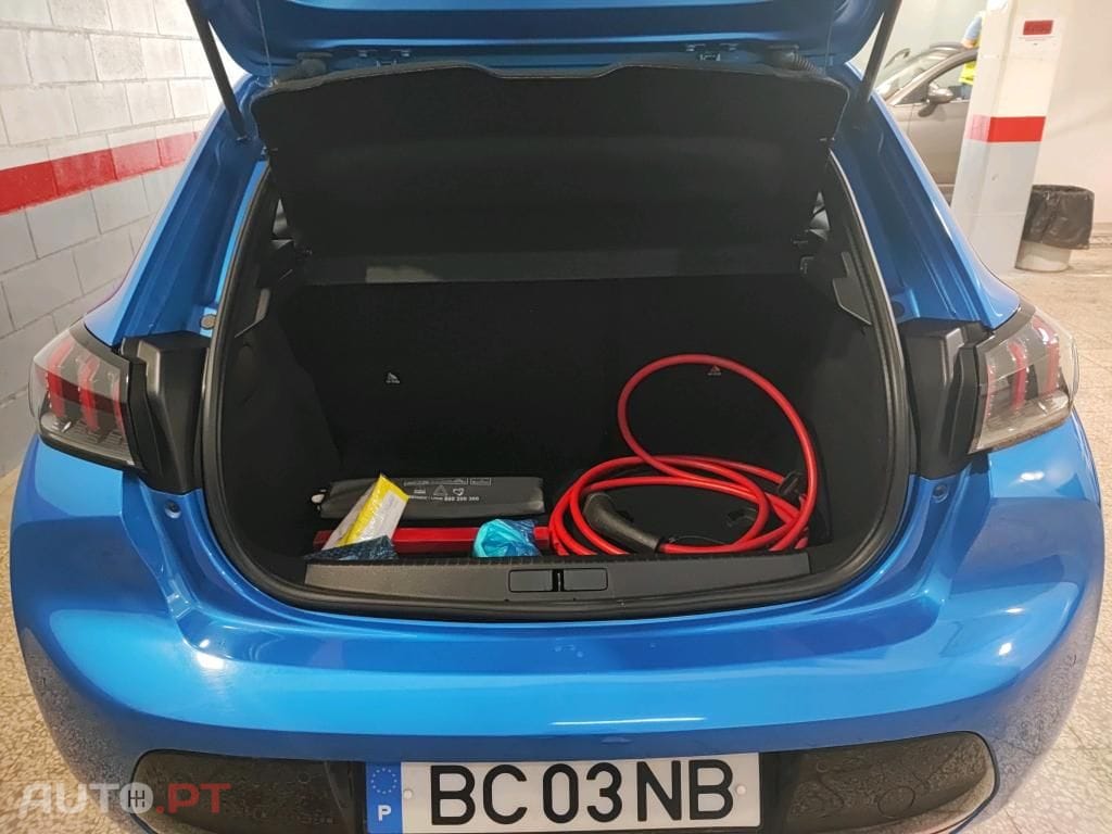 Peugeot E-208 50 kWh GT