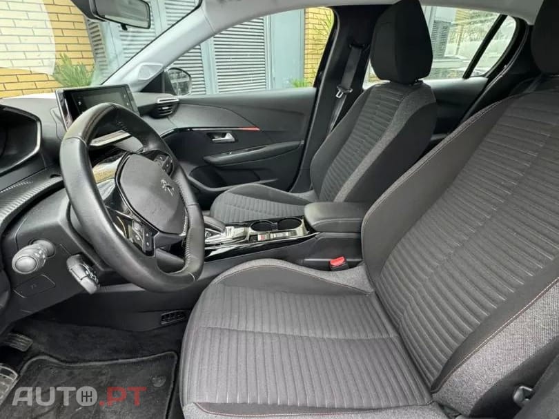 Peugeot E-208 50 kWh Active Pack