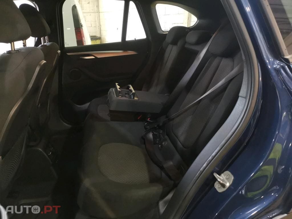 BMW X1 25 e xDrive Corporate Edition