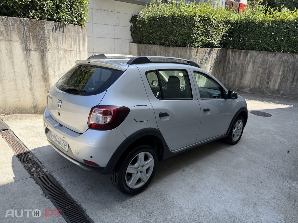 Dacia Sandero 1.5 dCi SL Stepway of Life — fotografia 5