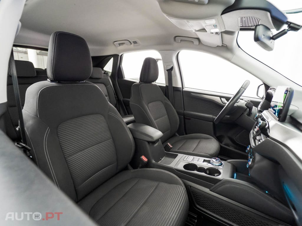 Ford Kuga 2.5 PHEV Titanium